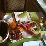 Hotel Gaestehaus Graul 3*